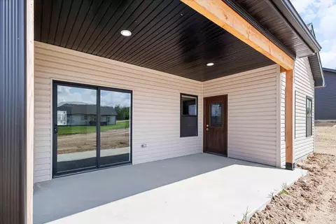 Exterior - 2153 Moonflower Dr, Holts Summit, MO 65043 photo 3 of 3