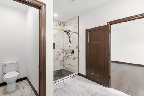 Bath - 2153 Moonflower Dr, Holts Summit, MO 65043 photo 3 of 5