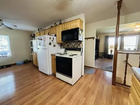 Kitchen - 8248 State Highway Cc, Steedman, MO 65077 photo 6 of 6