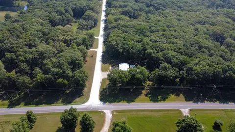 View/Area - 3900 E Graybill Rd, Sturgeon, MO 65284 photo 3 of 5