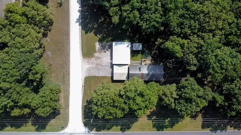 View/Area - 3900 E Graybill Rd, Sturgeon, MO 65284 photo 2 of 5
