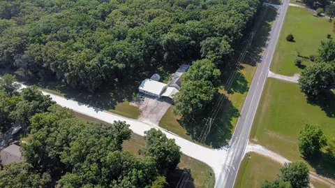 View/Area - 3900 E Graybill Rd, Sturgeon, MO 65284 photo 4 of 5