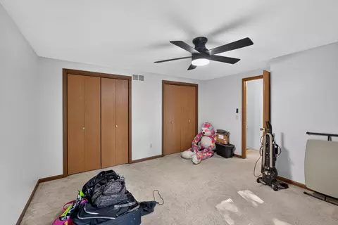 Bedroom - 3900 E Graybill Rd, Sturgeon, MO 65284 photo 4 of 6