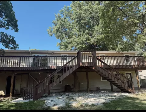 Exterior - 1806 Rose Dr, Columbia, MO 65202 photo 2 of 2