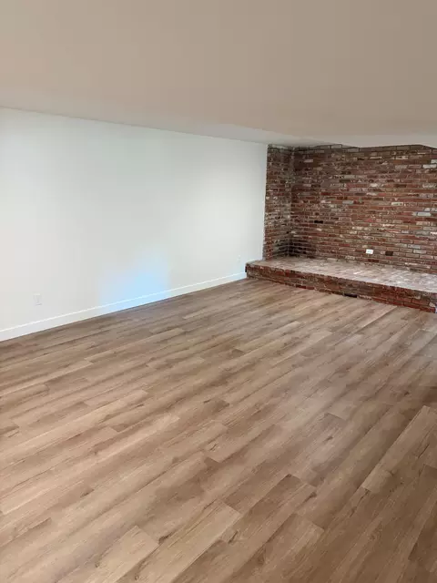 Living - 1806 Rose Dr, Columbia, MO 65202 photo 2 of 3