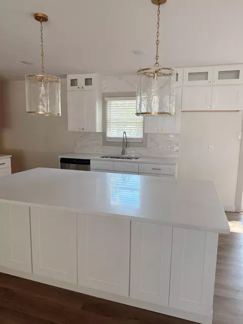 Kitchen - 1806 Rose Dr, Columbia, MO 65202 photo 3 of 4
