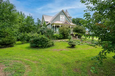 Exterior - 640 S Main St, Paris, MO 65275 photo 7 of 12