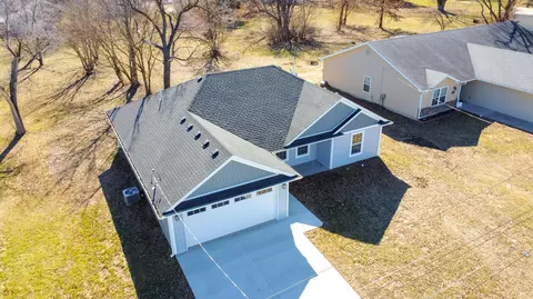 View/Area - 524 W Maple St, Mexico, MO 65265 photo 4 of 8