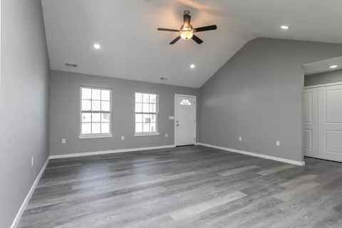 Living - 524 W Maple St, Mexico, MO 65265 photo 2 of 7