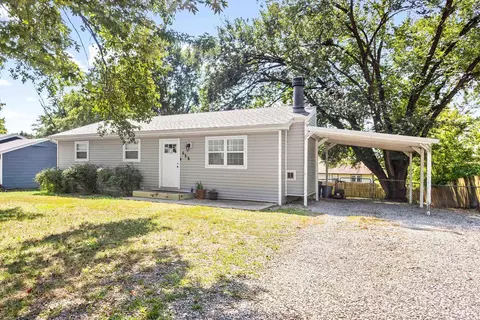 Exterior - 528 E Winter St, Columbia, MO 65202 photo 10 of 11