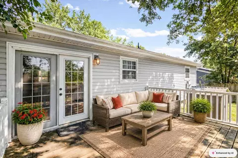 Exterior - 528 E Winter St, Columbia, MO 65202 photo 2 of 11