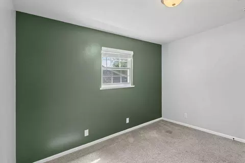 Bedroom - 528 E Winter St, Columbia, MO 65202 photo 2 of 6