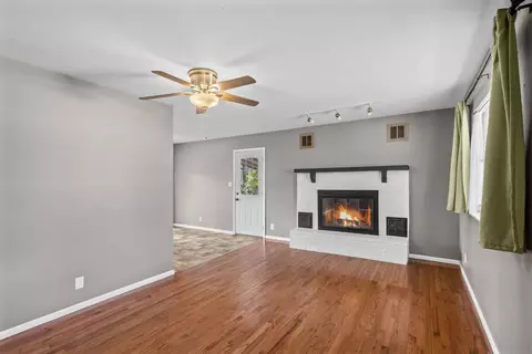 Living - 528 E Winter St, Columbia, MO 65202 photo 2 of 6
