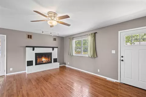 Living - 528 E Winter St, Columbia, MO 65202 photo 4 of 6