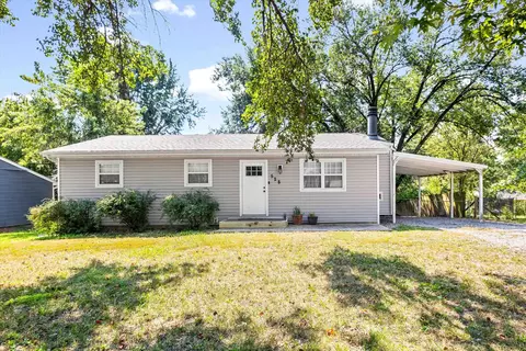 Exterior - 528 E Winter St, Columbia, MO 65202 photo 8 of 11