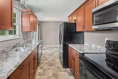 Kitchen - 528 E Winter St, Columbia, MO 65202 photo 1 of 2