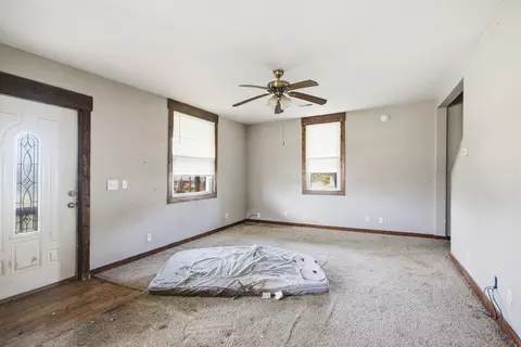 Living - 103 E Stone St, Sturgeon, MO 65284 photo 2 of 2