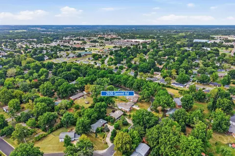 View/Area - 2606 Summit Rd, Columbia, MO 65203 photo 8 of 9
