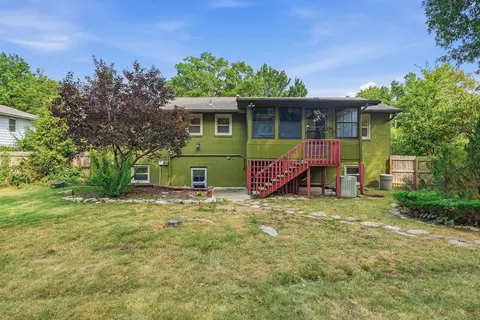 Exterior - 2606 Summit Rd, Columbia, MO 65203 photo 8 of 14