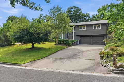 Exterior - 2606 Summit Rd, Columbia, MO 65203 photo 2 of 14