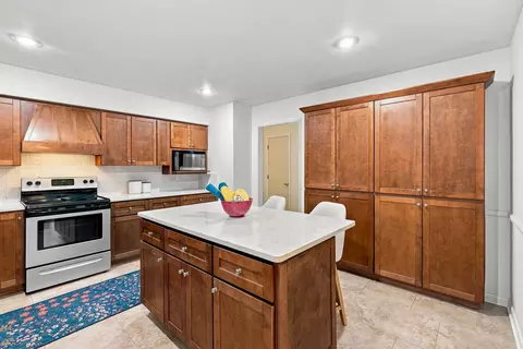 Kitchen - 2606 Summit Rd, Columbia, MO 65203 photo 3 of 5