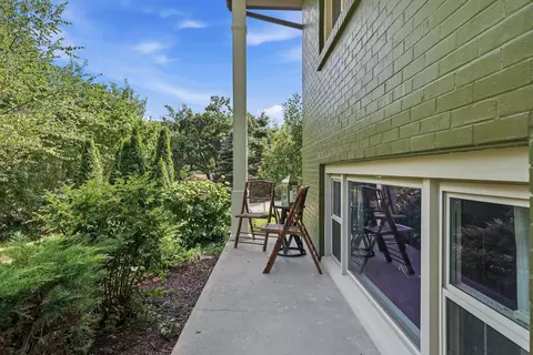 Exterior - 2606 Summit Rd, Columbia, MO 65203 photo 5 of 14