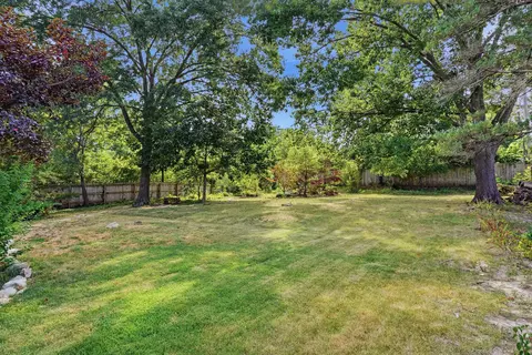 Exterior - 2606 Summit Rd, Columbia, MO 65203 photo 9 of 14