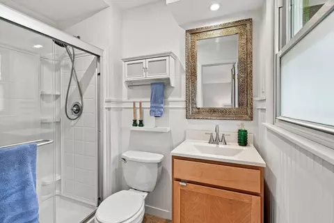 Bath - 2606 Summit Rd, Columbia, MO 65203 photo 1 of 3