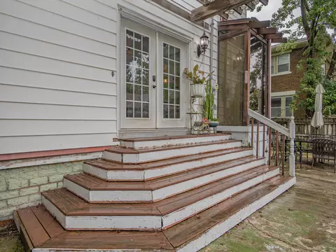 Exterior - 320 S 4th St, Moberly, MO 65270 photo 3 of 11