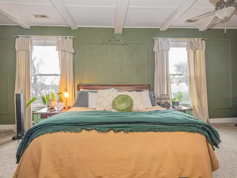 Bedroom - 320 S 4th St, Moberly, MO 65270 photo 2 of 9