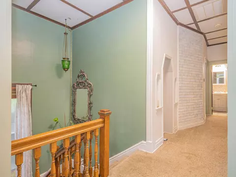 Entry Way - 320 S 4th St, Moberly, MO 65270 photo 7 of 9