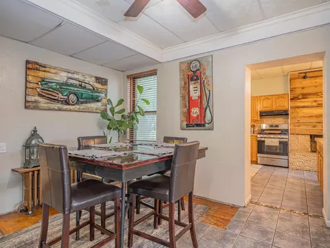 Dining - 320 S 4th St, Moberly, MO 65270 photo 3 of 3
