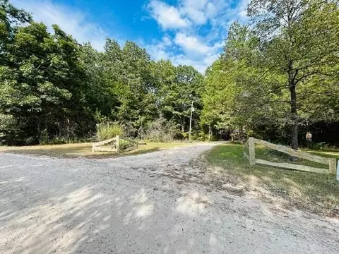 Exterior - 6082 Okeefe Ridge Rd, Williamsburg, MO 63388 photo 5 of 15