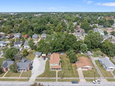 View/Area - 301 W 5th St, Fulton, MO 65251 photo 3 of 6