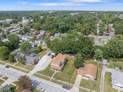 View/Area - 301 W 5th St, Fulton, MO 65251 photo 2 of 6