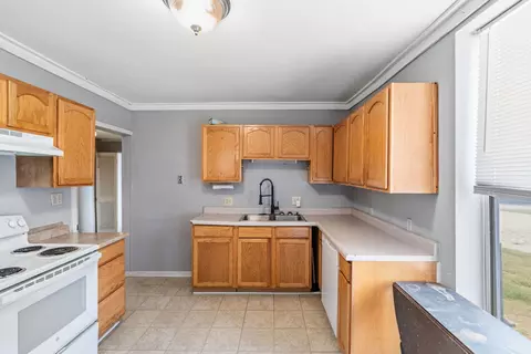 Kitchen - 301 W 5th St, Fulton, MO 65251 photo 2 of 7