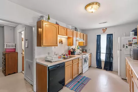 Kitchen - 301 W 5th St, Fulton, MO 65251 photo 5 of 7