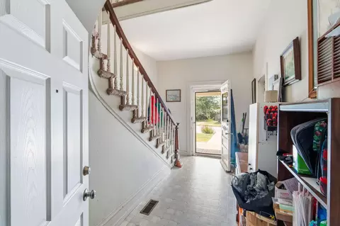 Entry Way - 301 W 5th St, Fulton, MO 65251 photo 1 of 8