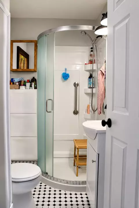 Bath - 601 Elm St, Fulton, MO 65251 photo 1 of 1