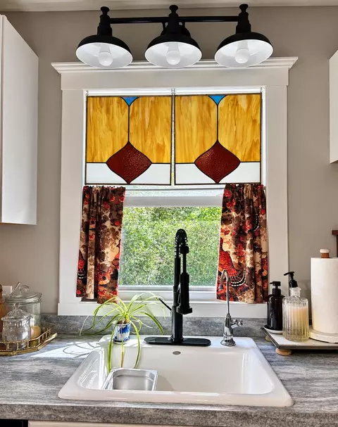 Kitchen - 601 Elm St, Fulton, MO 65251 photo 3 of 4