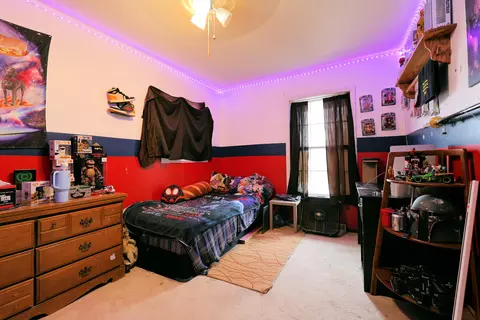 Bedroom - 9700 E Ball Rd, Centralia, MO 65240 photo 2 of 6