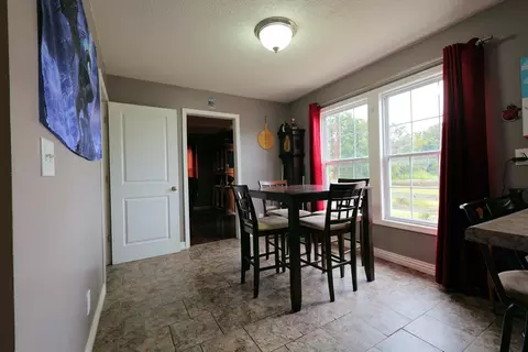 Dining - 9700 E Ball Rd, Centralia, MO 65240 photo 3 of 3