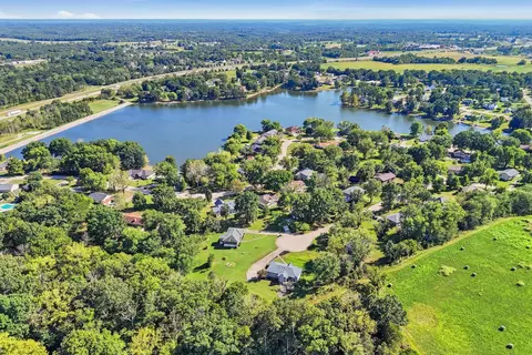 View/Area - 52 Lee Dr, Holts Summit, MO 65043 photo 4 of 7