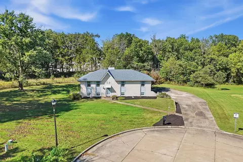 View/Area - 52 Lee Dr, Holts Summit, MO 65043 photo 1 of 7