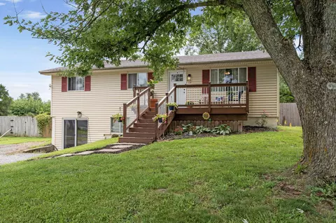 Exterior - 4270 E Hillcrest Dr, Columbia, MO 65202 photo 3 of 12