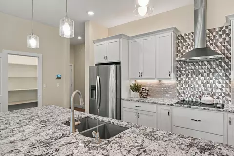 Kitchen - 6306 Murano Way, Columbia, MO 65201 photo 9 of 10