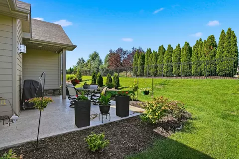 Exterior - 6306 Murano Way, Columbia, MO 65201 photo 3 of 7