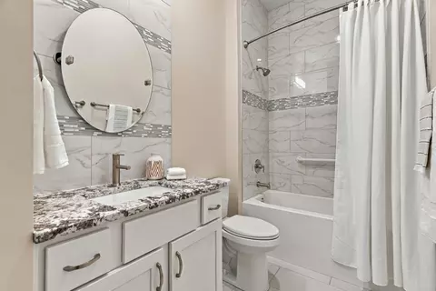 Bath - 6306 Murano Way, Columbia, MO 65201 photo 2 of 2