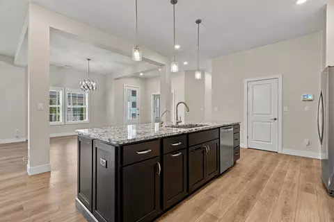 Kitchen - 6306 Murano Way, Columbia, MO 65201 photo 6 of 10