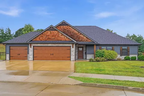 608 Corsair Ct, Columbia, MO 65203